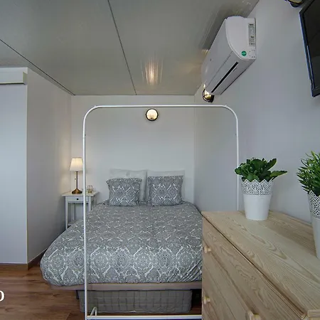 Hotelito Boutique Badalona. Aparthotel 3*